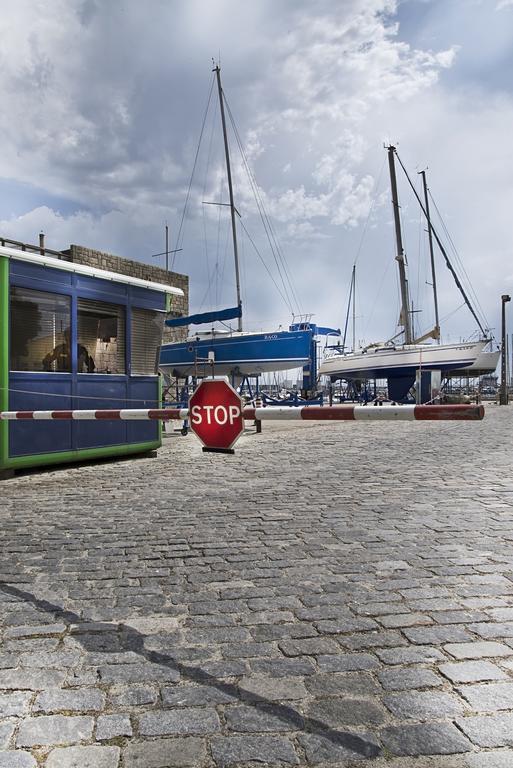Vrs - Low Cost Beach Boat Hotel Leca da Palmeira Bagian luar foto