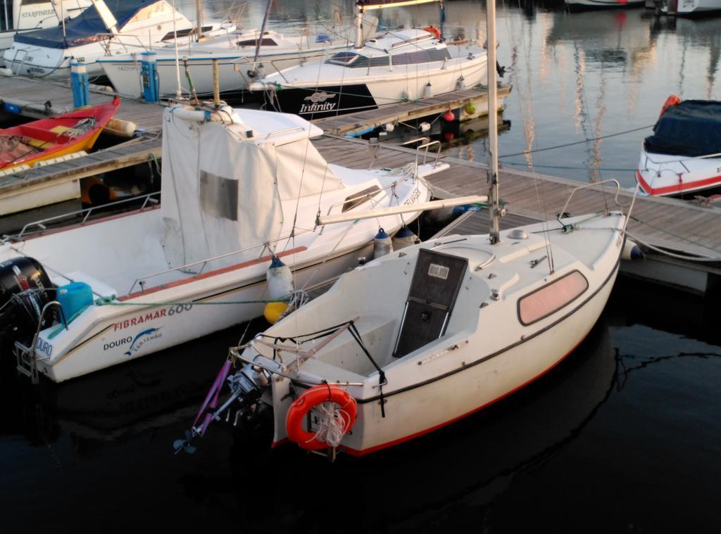 Vrs - Low Cost Beach Boat Hotel Leca da Palmeira Bagian luar foto