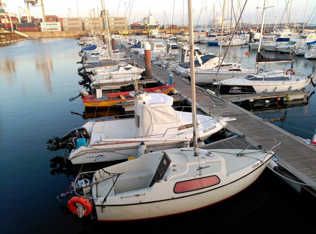 Vrs - Low Cost Beach Boat Hotel Leca da Palmeira Bagian luar foto